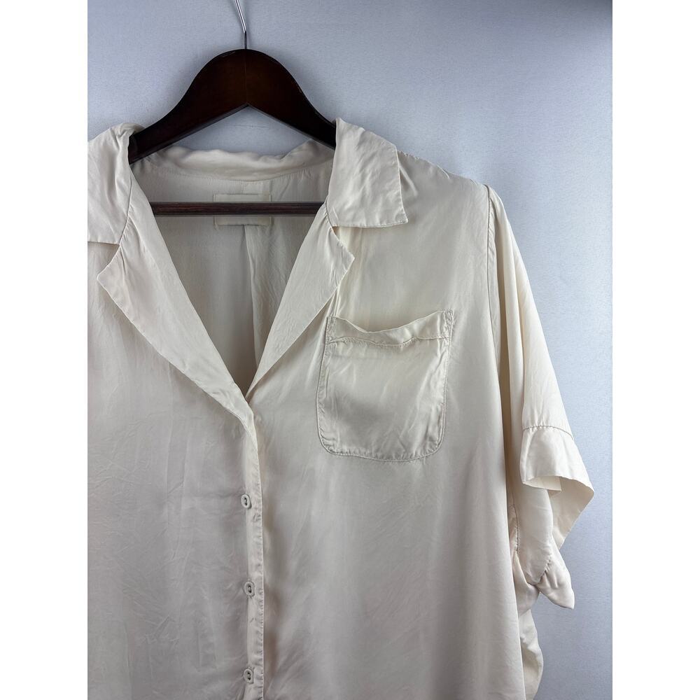 Women’s Dissh Size 10 Cream Short Sleeve Button Up - Picture 2 of 4